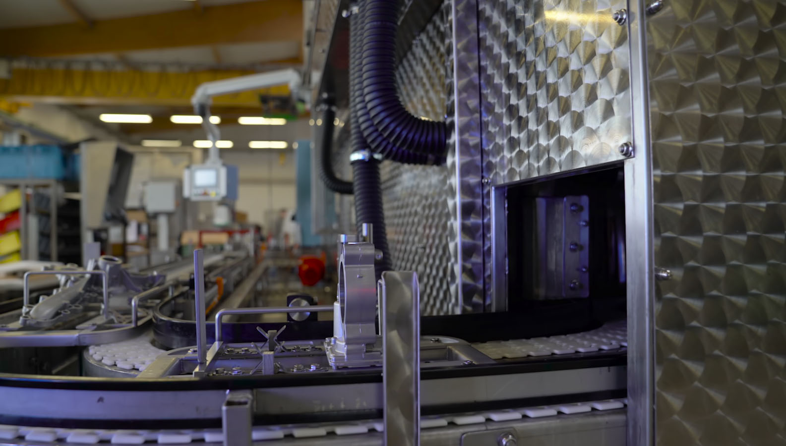 Sporer PCS Reinigungsanlage lasergestützte Erkennung von Werkstück und Carrier Sporer PCS - Produktclips
