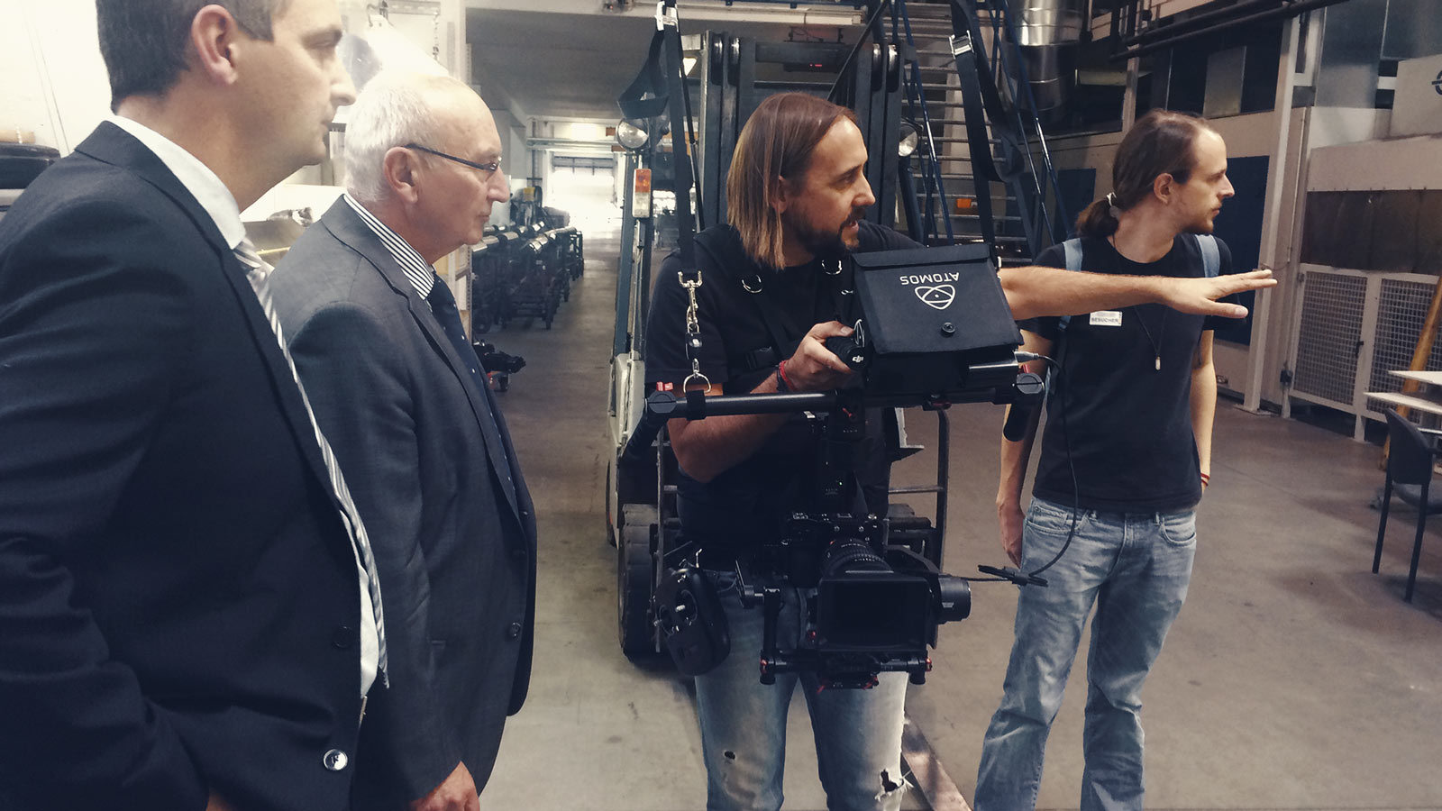 Making-of Foto bei den Dreharbeiten